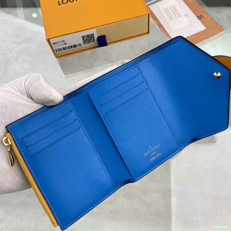 Fashionrepsfam ru Bags 208B570016 LV 0708